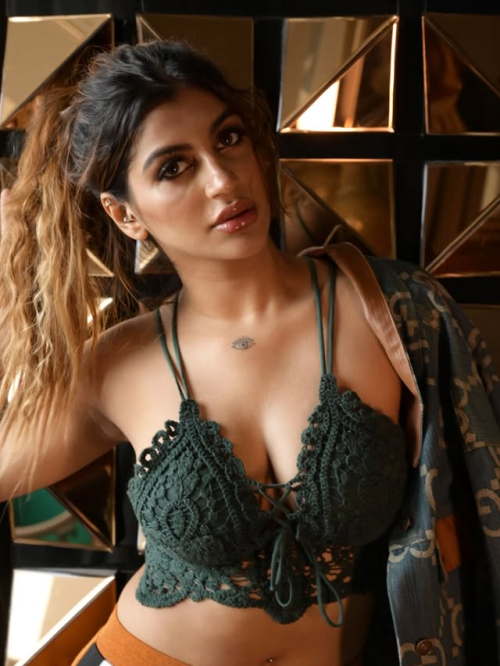 Yashika Aannand
