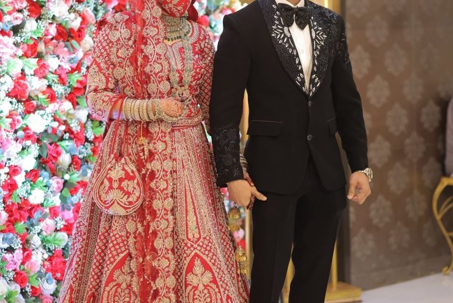 Adnaan Shaikh's Wife Ayesha Shaikh: Real Name, Face Reveal, Images, Age, Family