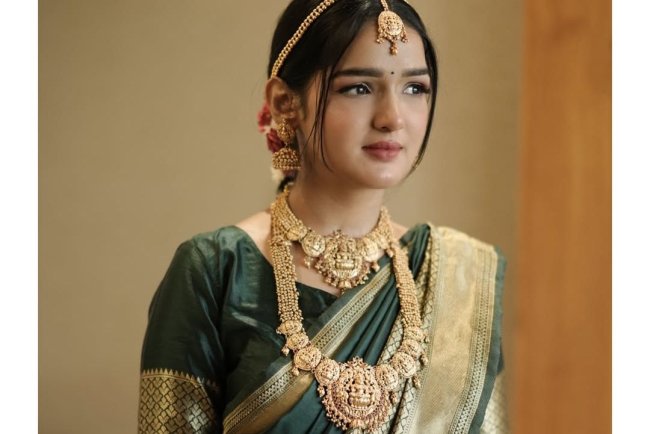 Isha Yadav Biography: Wikipedia, Height, Age, Boyfriend, Images, Instagram, Nationality, Religion