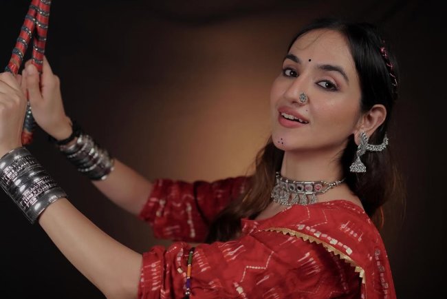 Ishpreet Dang Biography: Wiki, Age, Height, Boyfriend, Family, Photos and Videos