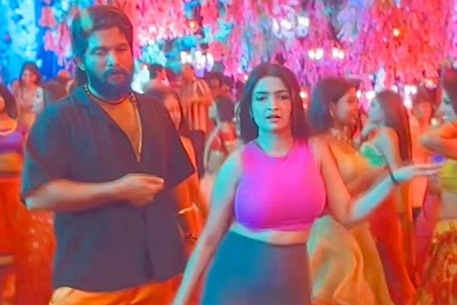 Urvashi Apsara Biography: Wiki, Age, Height, Boyfriend, Family, Photos and Videos