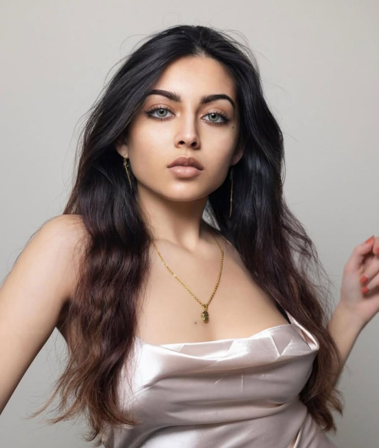 Zara Dar Biography: Wiki, Age, Height, Boyfriend, Family, Photos and Videos