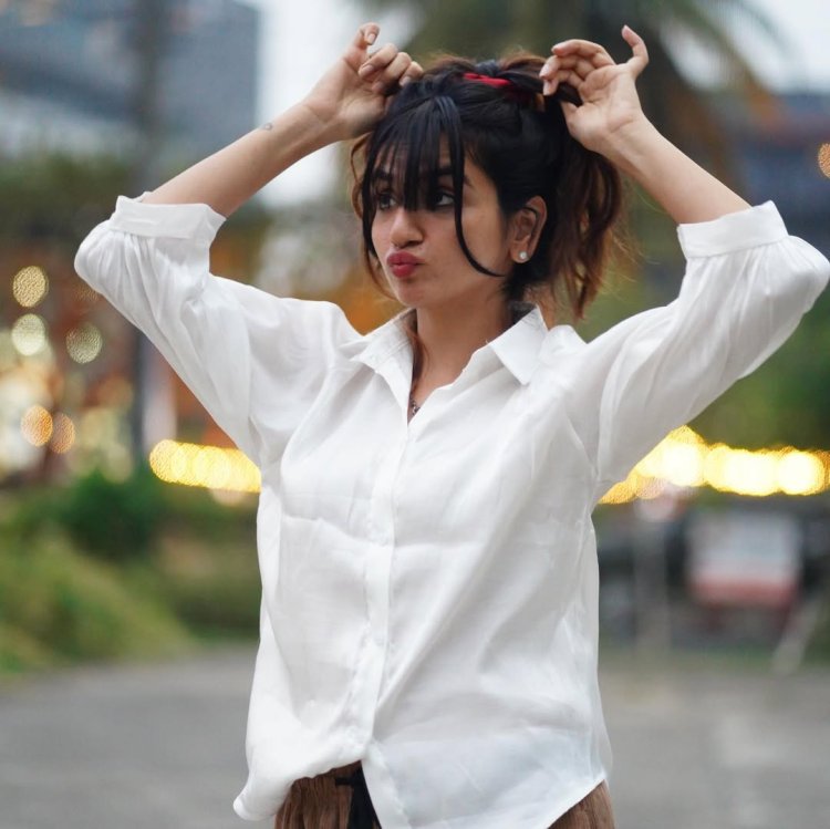 Ishpreet Dang Biography: Wiki, Age, Height, Boyfriend, Family, Photos and Videos