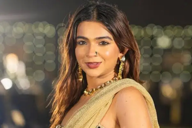 The Rebel Kid Apoorva Mukhija Biography: Wiki, Age, Height, Boyfriend, Husband, Family, Web Series & Movie