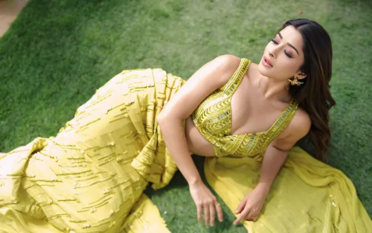 Nyra Banerjee Figure and Size