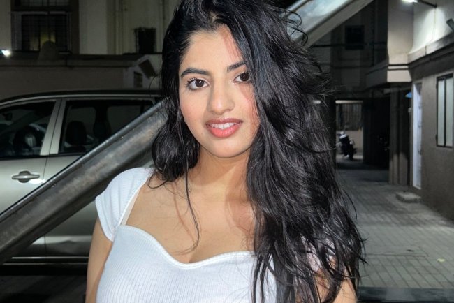 Sania Mistry Biography: Wiki, Age, Boyfriend, Family, Movies, Songs & More