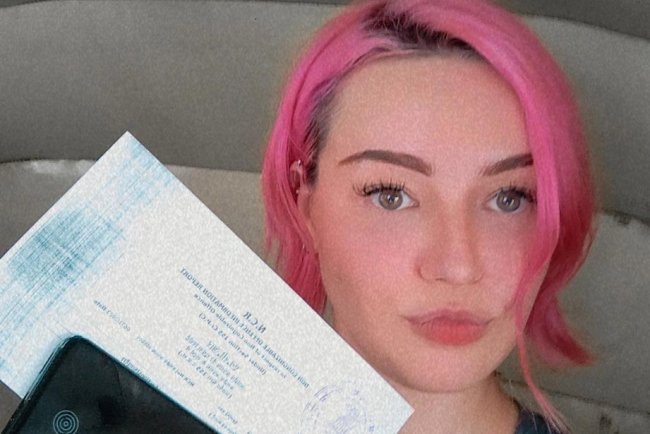 Olly Esse: Biography, Wiki, Age, Boyfriend, DJ & More