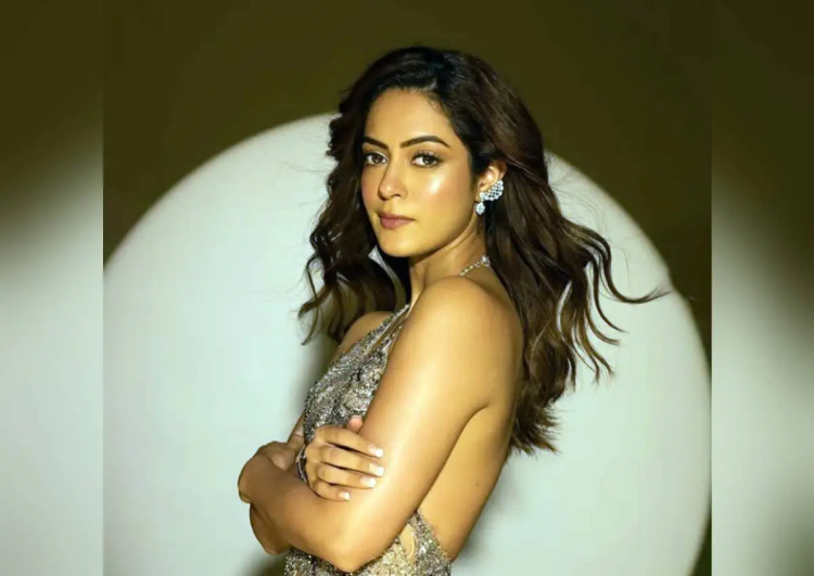 Anaya Singh Biography