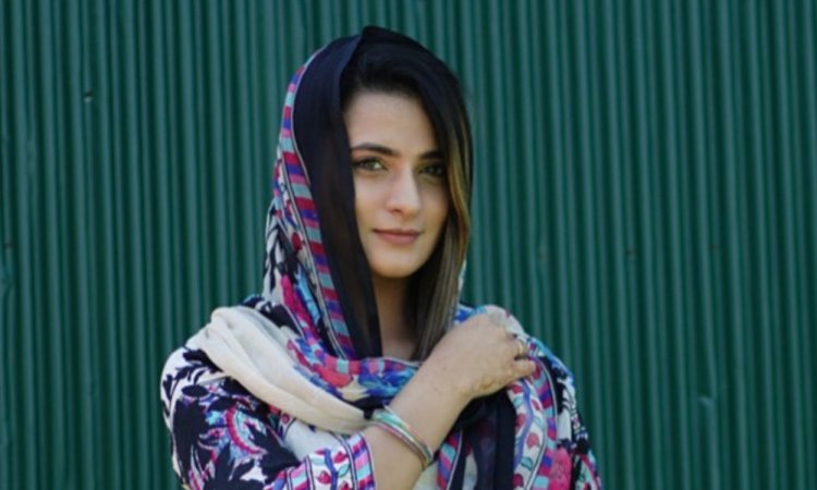 Ayesha Kapoor Biography: Wiki, Age, Height, Boyfriend, Family, Web Series and Movies