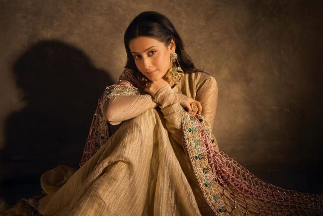 Isha Malviya Biography, Wiki, Age, Height, Boyfriend, Family, Career & More