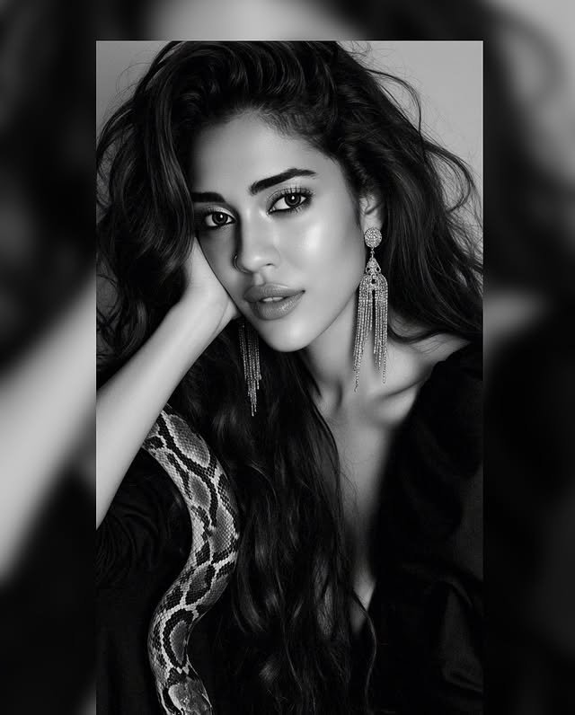 Hritu Zee: Biography, Age, Height, Movies, Career, Family, and More