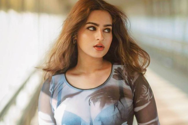 Ayesha Khan Biography: Wiki, Age, Height, Boyfriend, Movies, Family, Career & More