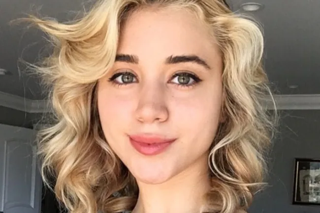 Caylee Cowan Biography: Wiki, Age, Height, Boyfriend, Family, Movies, Photoshoot.