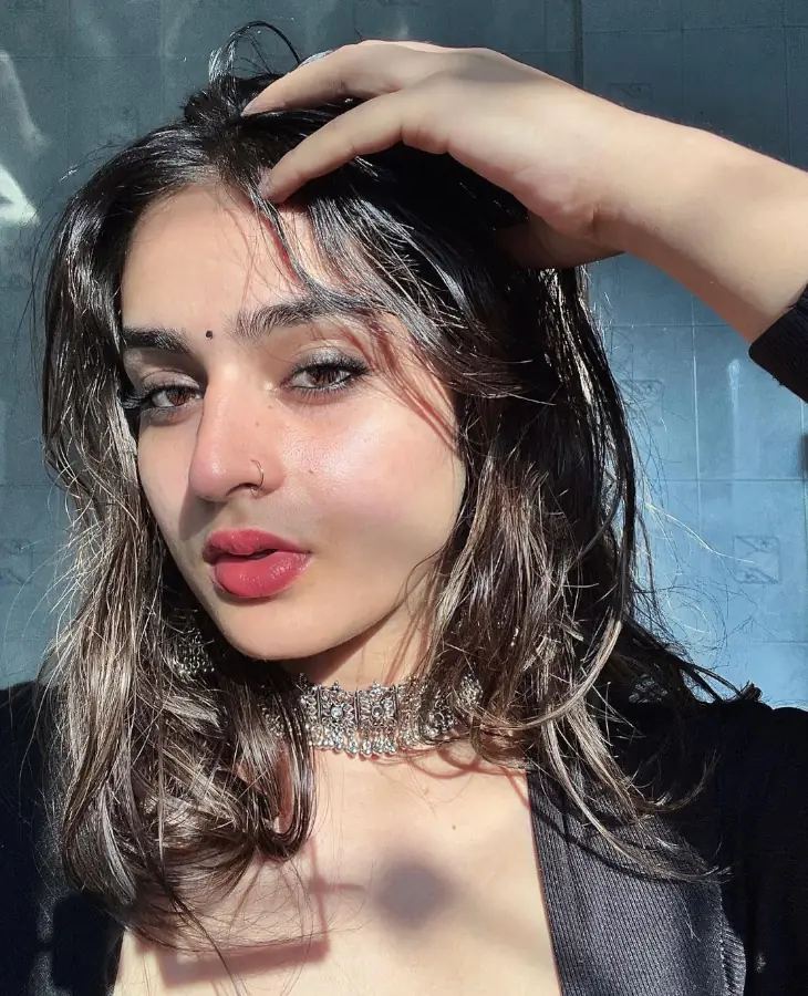 Ayesha Khan Biography: Wiki, Age, Height, Boyfriend, Movies, Family, Career & More