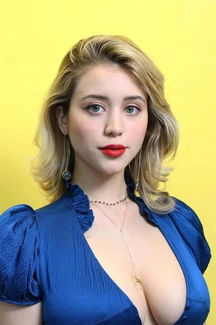 Caylee Cowan Biography