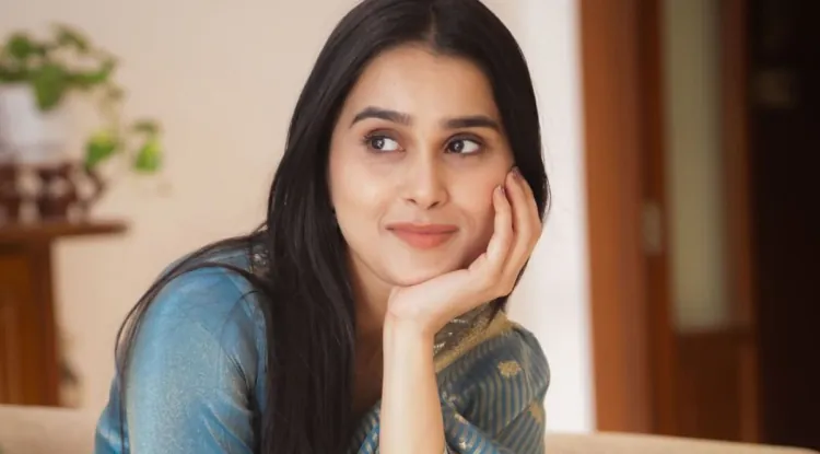 Anushka Kaushik Biography: Real Name, Wiki, Age, Height, Boyfriend, Family, Web Series and Movies