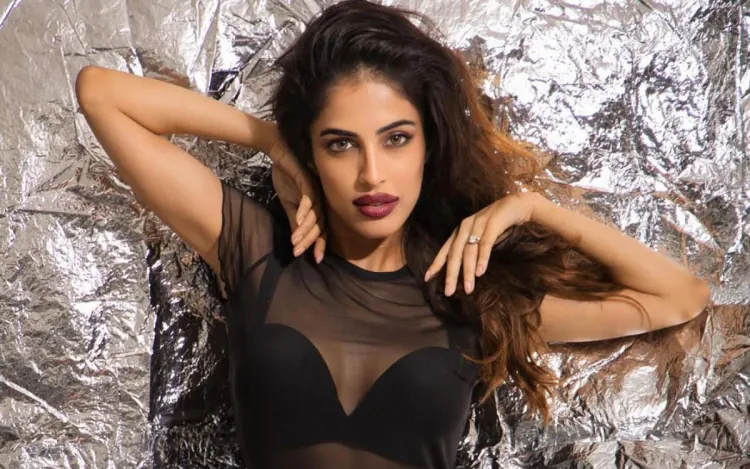 Priya Banerjee Biography: Wiki, Age, Height, Boyfriend, Family, Web Series and Movies