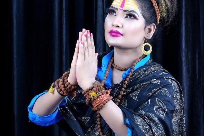 Shahnaz Akhtar (Singer) Biography: Wiki, Age, Height, Family, Songs & More.