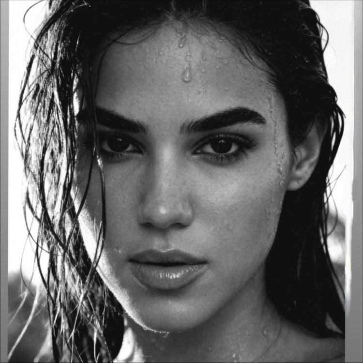 Aaveera Singh Masson: Wiki, Age, Height, Boyfriend, Family, Songs and More