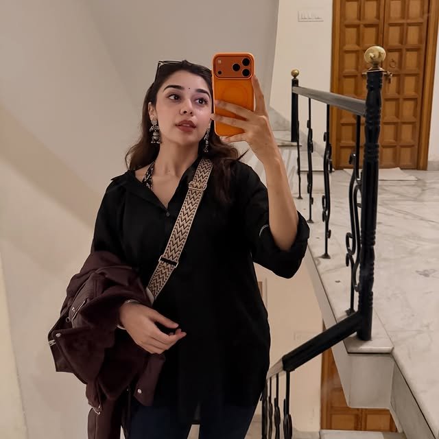 Eisha Singh Biography