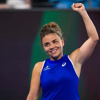 Jasmine Paolini (Tennis Player) Biography: Wiki, Age, Height, Boyfriend,Family, Career, Networth & More.