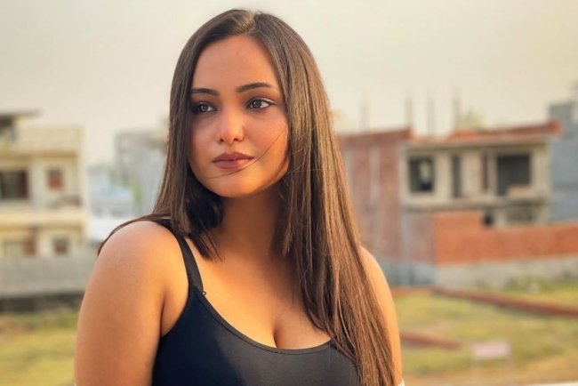 Aliya Naaz Biography: Real Name, Wiki, Age, Height, Boyfriend, Family, Web Series and Movies