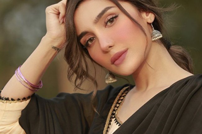 Swaalina Biography: Wiki, Age, Height, Boyfriend, Husband, Family, Music Video & More.