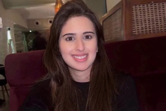 Saaniya Chandok Biography: Wiki, Age, Height, Boyfriend, Family, Career & More.