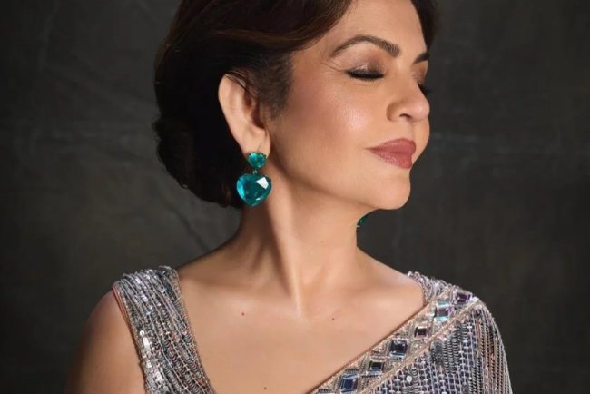 Nita Ambani Biography: Wiki, Age, Height, Husband, IPL Team, Family, Career & More.