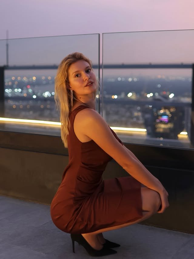 Liz Laz