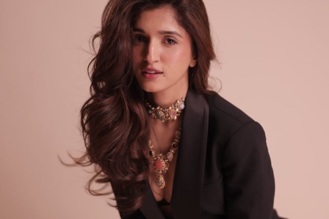 Nidhi Shah Biography: Wiki, Age, Height, Boyfriend, Family, Movies, Career & More.