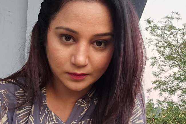 Ritu Pandey Biography: Wiki, Age, Height, Husband, Family, Movies & More.