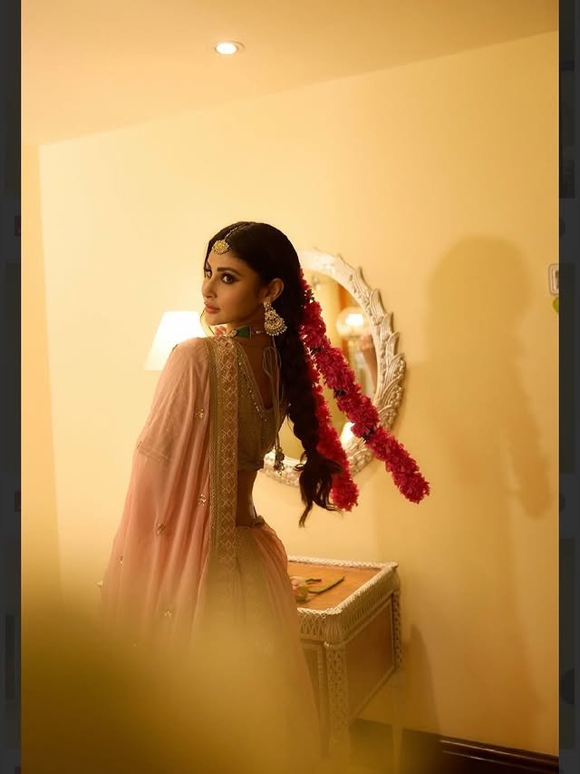 Mouni Roy