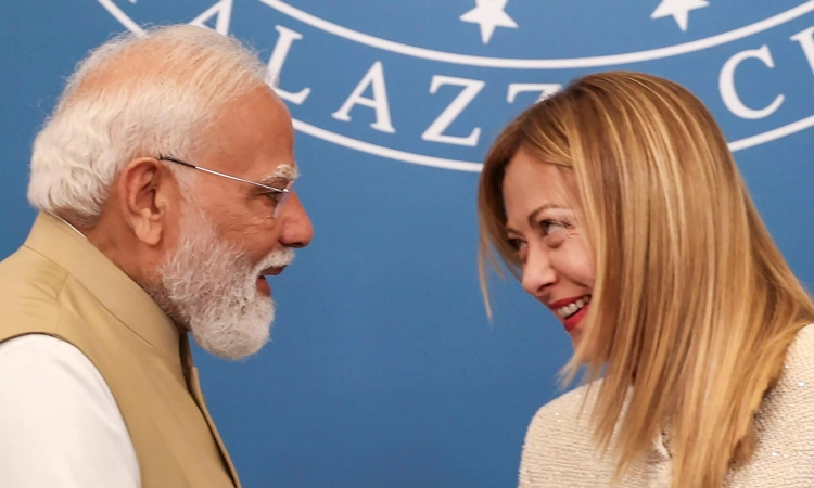 Giorgia Meloni & Narender Modi
