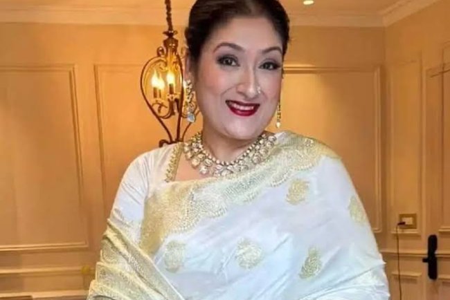 Sunita Ahuja Biography: Wiki, Age, Husband, Children, Family, Net Worth & More.