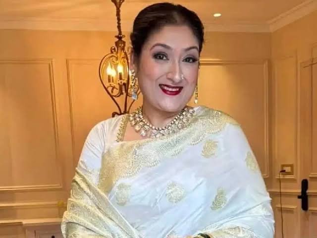 Sunita Ahuja Biography: Wiki, Age, Husband, Children, Family, Net Worth & More.
