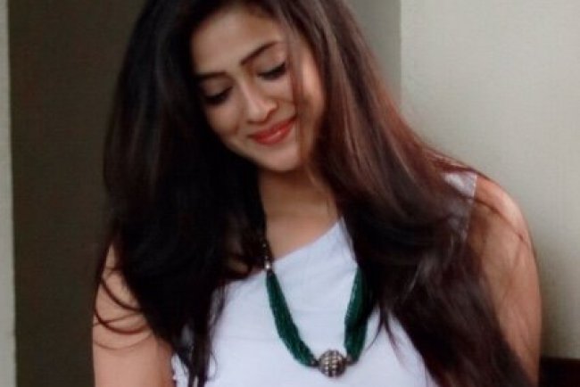 Shweta Tiwari Biography: Wiki, Age, Height, Husband, Family, Movies, Career & More.