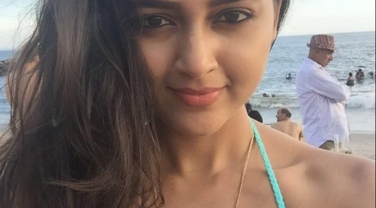 Tejasswi Prakash Biography - Wiki, Age, Bigg Boss 15 Winner, Naagin 6, Karan Kundrra, Net Worth