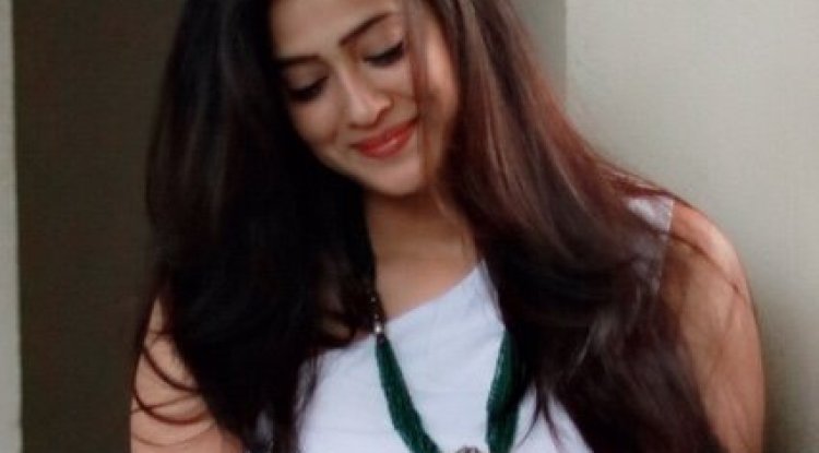 Shweta Tiwari Biography: Wiki, Age, Height, Husband, Family, Movies, Career & More.