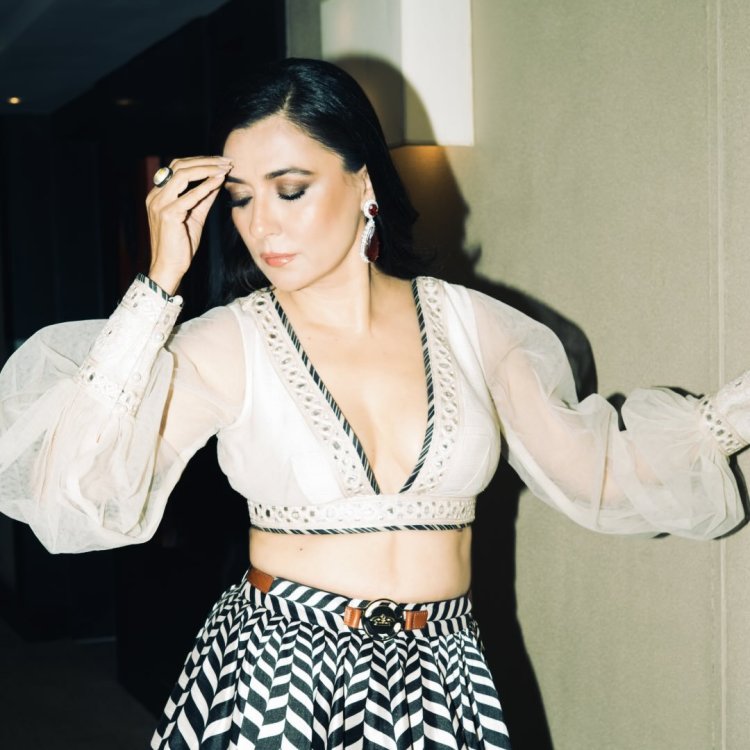 Mini Mathur Biography: Age, Husband Kabir Khan, Kids, Indian Idol, Net Worth