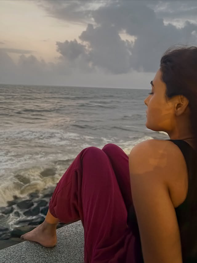 Shalini Pandey Biography