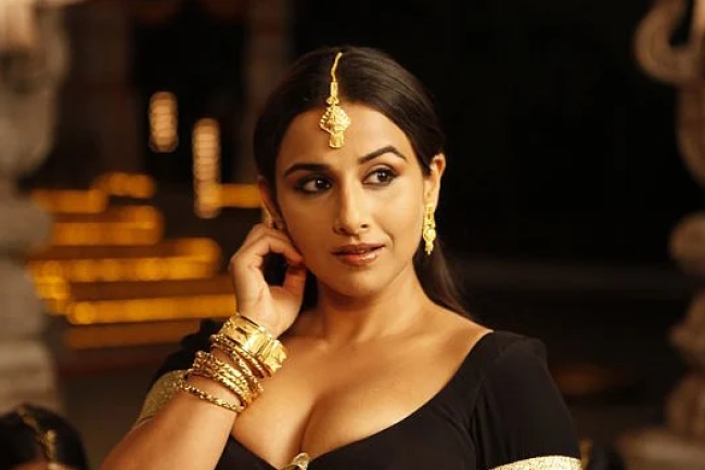 Vidya Balan Biography: Wiki, Age, Height, Husband, Family, Movies & More.
