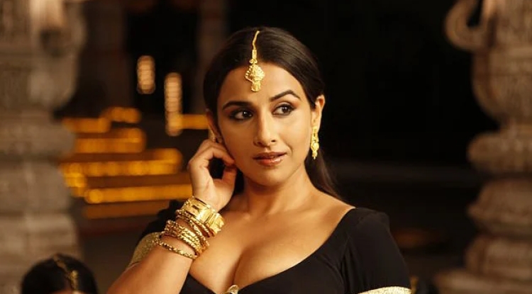 Vidya Balan Biography: Wiki, Age, Height, Husband, Family, Movies & More.