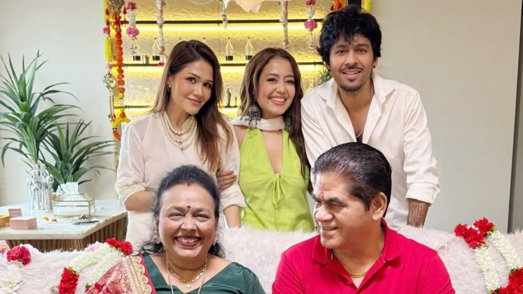 Neha Kakkar Family
